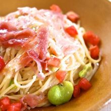 そら豆と生ハムの春色パスタ

