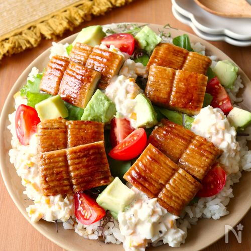 10分で完成！【うな次郎のタルタルサラダちらし】