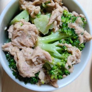りゅ＊かの作ってみた!投稿(醤油が隠し味！ブロッコリーの和風ツナマヨサラダ)
