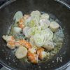 箸で食べる「ホタテと海老の和風スパゲッティ」の工程2