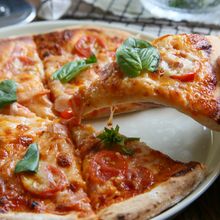 手ごねで伸びる♪もちもちpizza生地
