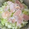 【疲れ気味や食べ過ぎた翌日に】鶏胸肉とキャベツの塩スープの工程3