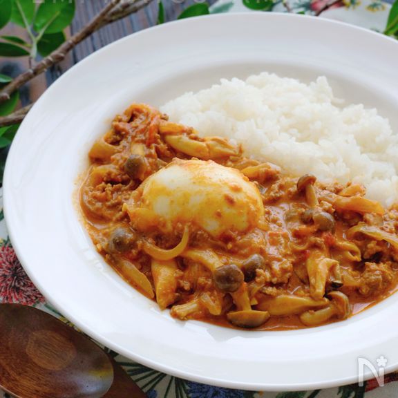 ルー不要！簡単！＊ひき肉とゆで卵のトマトクリームカレー＊