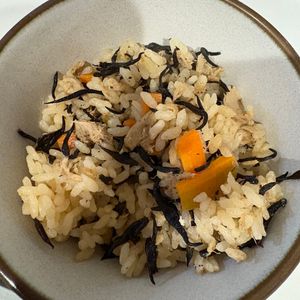 tanu🌿の作ってみた!投稿(【ひじきとツナの炊き込みご飯】栄養満点◎入れて待つだけ！)