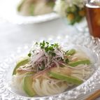 アボカドとツナのわさびマヨ麺