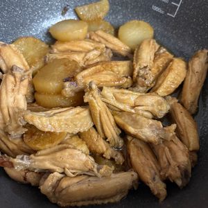 もちもちの作ってみた!投稿(大根と手羽中のこっくりオイスターソース煮)