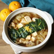 【ゆず香る鶏肉のうまつゆフォー鍋】白菜の大量消費に♪