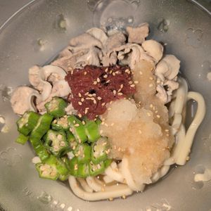 KUMIKOの作ってみた!投稿(【梅おろし豚しゃぶうどん】疲労回復！暑い日にぴったり♡)