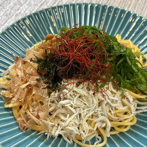 楽ラク手抜キッチン🐶🐾の作ってみた!投稿(ボウルで混ぜるだけ！【納豆と梅おかかの白だし冷製パスタ】)