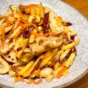 michuの作ってみた!投稿(ちくわとさつまいもの秋色♡バター醤油きんぴら【#作り置き】)
