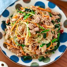 一口食べたら止まらない！【そぼろチャプチェ】