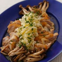 【コウケンテツ”適糖生活”レシピ】鶏肉としめじの玉ねぎマリネソース