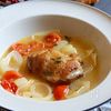 ビストロ風【鶏もも肉の白ワイン煮込み】パンにもご飯にも