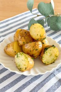 ホクホクおいしい！新じゃがののり塩焼き