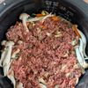炊飯器で簡単【ビビンバ炊き込みご飯】おこげがたまらん〆飯の工程3