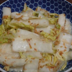 オレンジの作ってみた!投稿(白菜だけで超絶美味しい《にんにく味噌マヨサラダ》)
