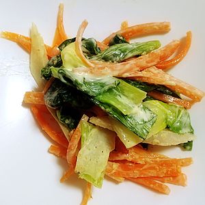 猫の作ってみた!投稿(【ほうれん草とごぼうのマヨ麺つゆ胡麻和え】レンジで簡単)