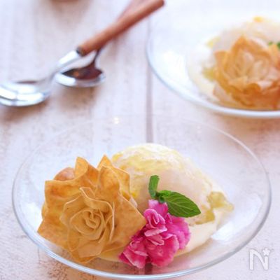 お花のカリカリ春巻きとアイスクリーム♪