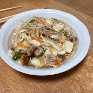 せかえまの作ってみた!投稿(炒めやすい！そうめんで焼きビーフン風)