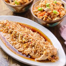 【よだれ鶏と中華風炊き込みご飯】炊飯器で同時に！時短献立♩