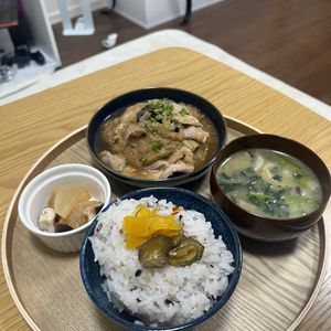 お腹空いたねこの作ってみた!投稿(［ホット豚しゃぶ］豚と蓮根となすのみぞれ煮！体が温まるおかず)