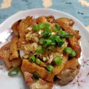 コスモスの作ってみた!投稿(【さっぱりだけどガッツリ】鶏肉のネギポン焼き)