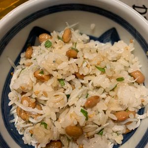 ぐ〜たら子の作ってみた!投稿(栄養たっぷり！しらす大葉納豆ごはん)