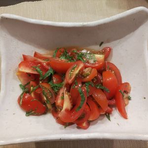 ゆんちゃん🐷の作ってみた!投稿(トマトサラダ🍅Tomato salad☆白だしの旨だれ)