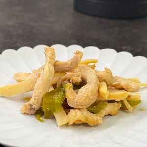 1347218の作ってみた!投稿(鶏むね肉のチンジャオロース)