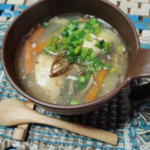 M＊Pの作ってみた!投稿(【酸辣湯風もずく酢スープ】具沢山でヘルシー！やみつきスープ)