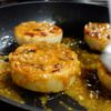 肉のうま味を詰め込んだ【厚切りれんこん肉詰めステーキ】の工程8