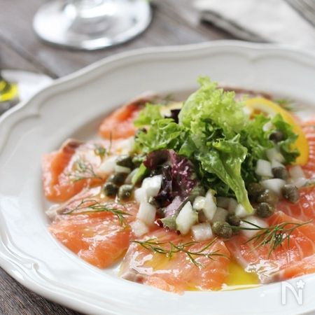 サーモンと新玉ねぎのカルパッチョ By 笠原知子 レシピサイト Nadia ナディア プロの料理家のおいしいレシピ