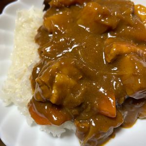 ゆくゆくの作ってみた!投稿(【真似するだけで10倍美味しい】絶品すぎるおうちカレー)