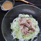 栄養逃さず！新玉ねぎと豚ばら肉のサラダ♪ごまポンドレッシング