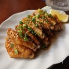 ビールもご飯も進む！鶏手羽の甘辛揚げ