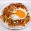 にゃおんの作ってみた!投稿(100円節約満足ごはん!揚げ玉たっぷり目玉焼き丼)