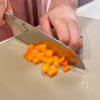野菜嫌いの娘がおかわり！【ハッシュド人参】の工程1