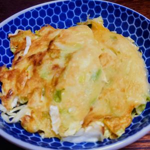オレンジの作ってみた!投稿(キャベツと卵と片栗粉だけでカリッときゃべつチヂミ風)
