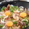 [フライパンで簡単！BBQ風そぼろ丼]とろ～り卵でやみつき！の工程2