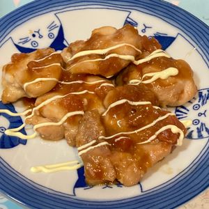 すみれの作ってみた!投稿(焼いてタレを絡めるだけ♪ご飯がすすむ「梅照りマヨチキン」)