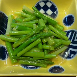 くだもの大好き🧡の作ってみた!投稿(アスパラ白だしわさび漬け『作りやすいのにめちゃ旨♪』)