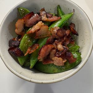 tanu🌿の作ってみた!投稿(【スナップえんどうのカリカリベーコン炒め】今が旬♪おつまみに)