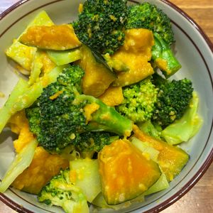 くだもの大好き🧡の作ってみた!投稿(簡単なのにコクうま♩ブロッコリーとかぼちゃのサラダ)