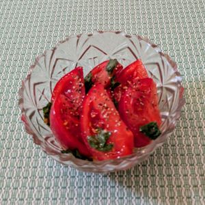 𝔂𝓾𝓶𝓲🍓の作ってみた!投稿(3分で完成《大葉香る♡塩レモントマト》)