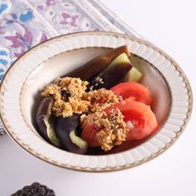 レンジ蒸し茄子とトマトの香味だれ