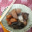 身欠きにしんと野菜の炊き合わせ。