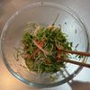 お腹スッキリ!豆苗とかにかまの中華和えの工程2