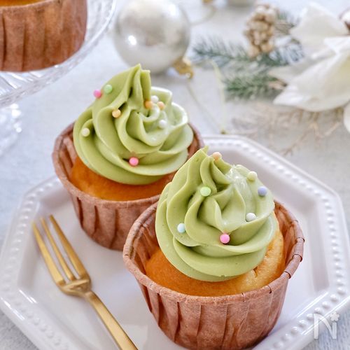 クリスマスツリーのカップケーキ【バター/生クリームなし】