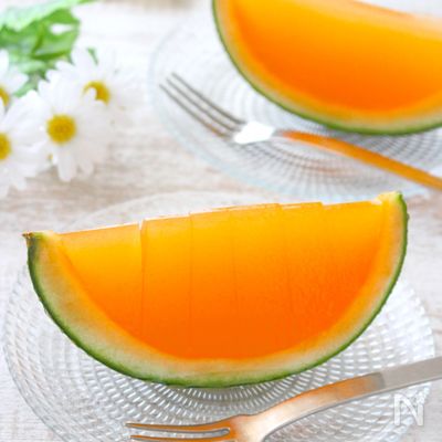 【簡単おやつ】材料4つ！まるごとメロンゼリー