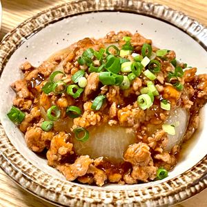 michuの作ってみた!投稿(レンジで時短《丸ごと新玉♡トロトロそぼろあん》)